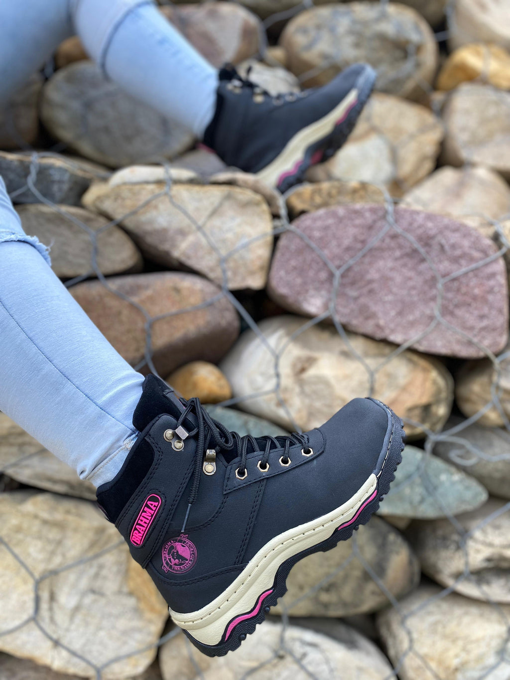 Bota Urbana Brahma para Mujer: Confort y Resistencia Diaria